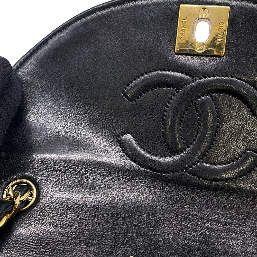 シャネル CHANEL マトラッセ クラシック  ハーフムーン 中古・古着通販】CHANEL (シャネル) ハーフムーンマトラッセショルダー