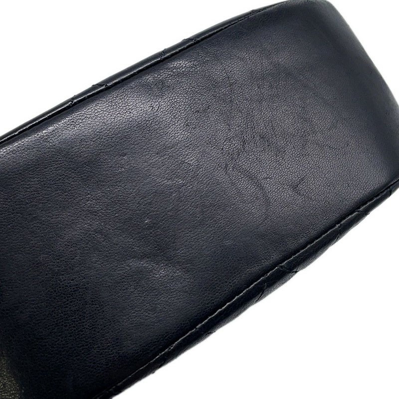 シャネル マトラッセ ハーフムーン チェーンショルダーバッグ ココマーク ラムスキン CHANEL バッグ 黒