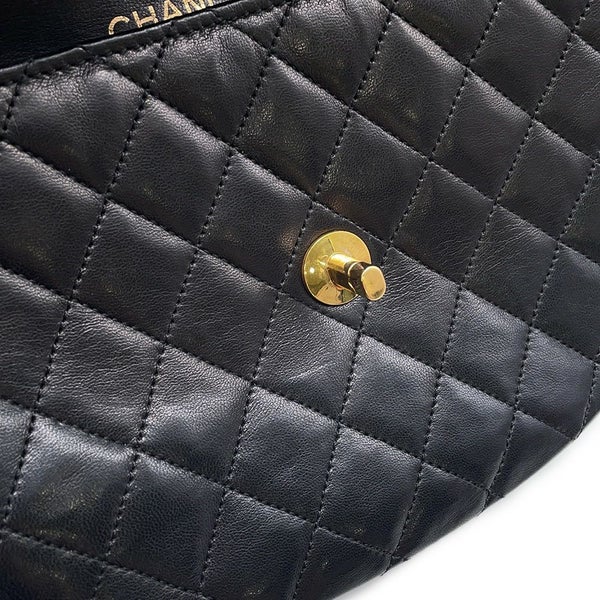 シャネル マトラッセ ハーフムーン チェーンショルダーバッグ ココマーク ラムスキン CHANEL バッグ 黒