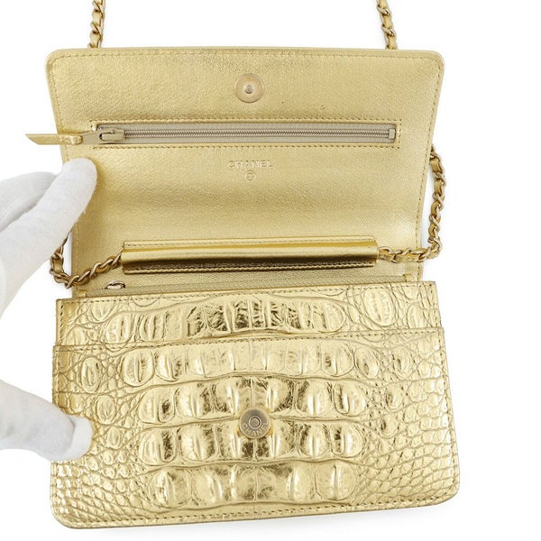 シャネル チェーンウォレット クロコ型押しレザー ココマーク CHANEL 財布