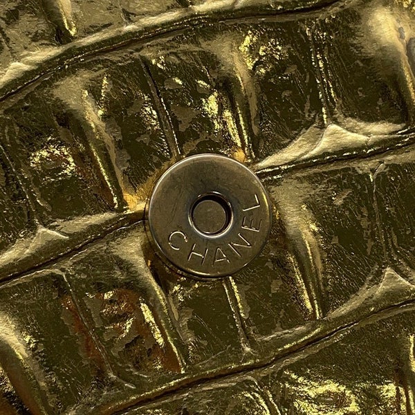 シャネル チェーンウォレット クロコ型押しレザー ココマーク CHANEL 財布