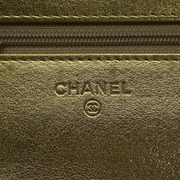 シャネル チェーンウォレット クロコ型押しレザー ココマーク CHANEL 財布