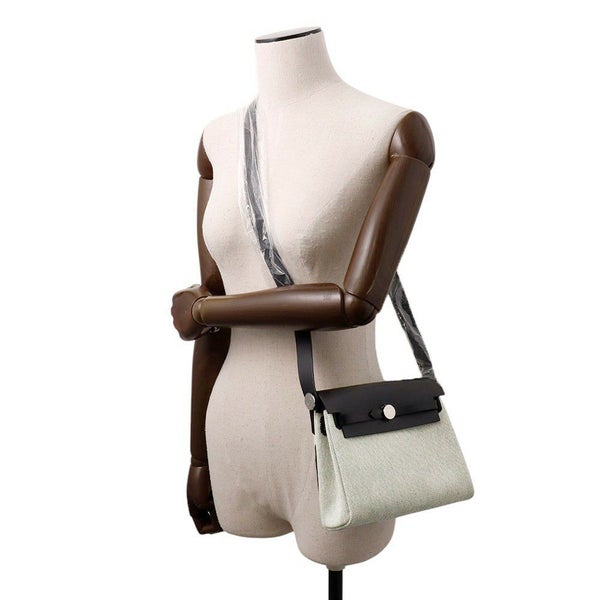 エルメス ショルダーバッグ エールバッグジップ ミニ ブラック/エクリュ/シルバー金具 トワルミリタリー/ヴァッシュハンター K刻印 黒