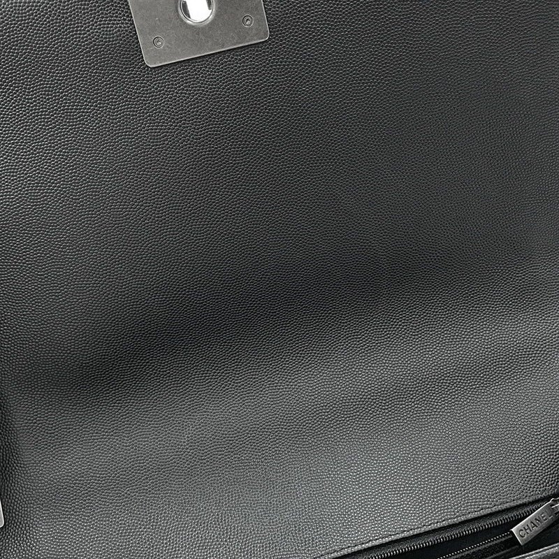 シャネル チェーンショルダーバッグ ボーイシャネル ラージ マトラッセ ココマーク A92193 CHANEL 黒