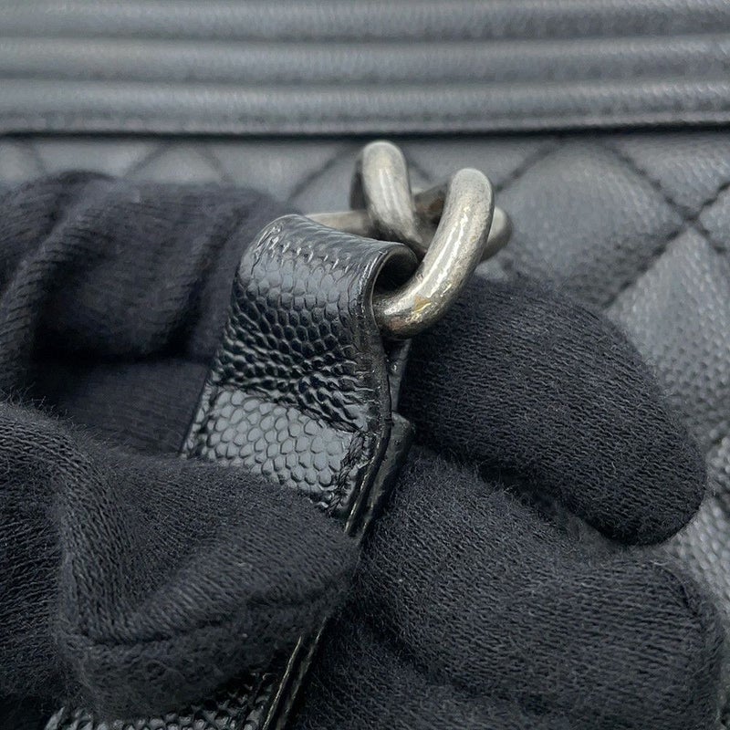 シャネル チェーンショルダーバッグ ボーイシャネル ラージ マトラッセ ココマーク A92193 CHANEL 黒