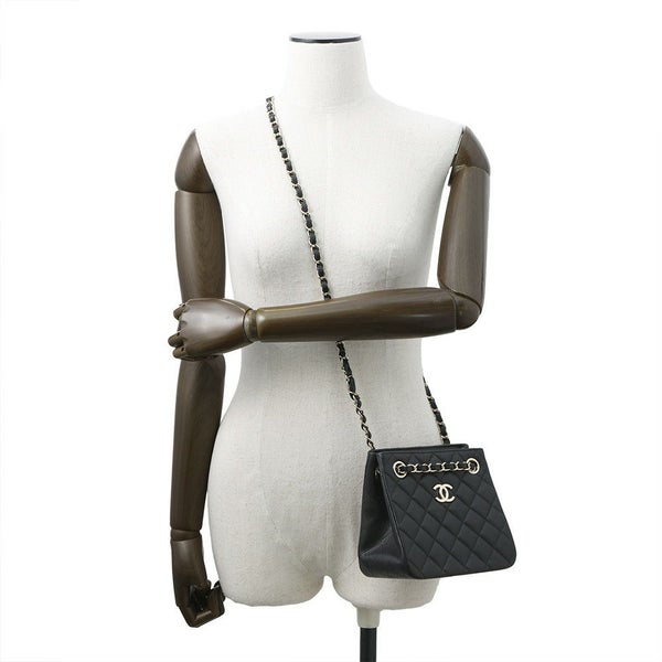 シャネル チェーンショルダーバッグ ココマーク マトラッセ ミニバケットバッグ キャビアスキン AS3176 CHANEL 黒