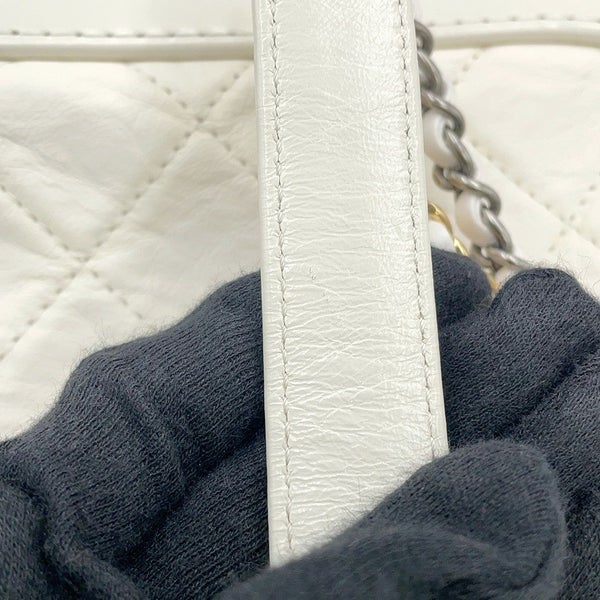 シャネル チェーンショルダーバッグ ガブリエル ドゥ シャネル ホーボー ミニ A93824 CHANEL 2WAYバッグ 白