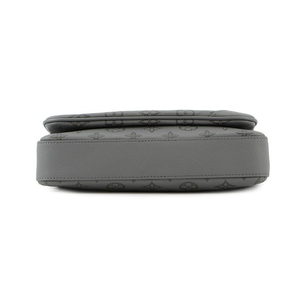 ルイヴィトン ショルダーバッグ モノグラム・シャドウ/カーフレザー トリオ・メッセンジャー  M46603 ブラック 黒 メンズ