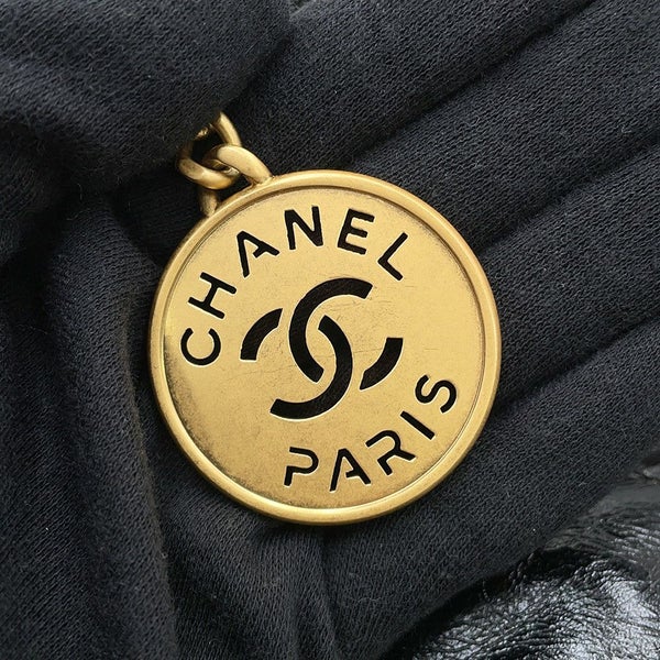 シャネル ハンドバッグ シャネル22 シャイニーカーフレザー AS3261 CHANEL ショルダーバッグ 黒