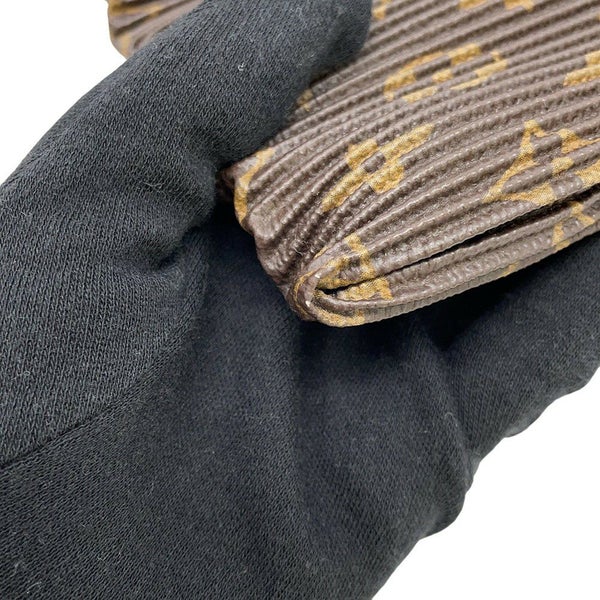 ルイヴィトン ショルダーバッグ モノグラム ポーチ・エクスプローラー M62232 LOUIS VUITTON