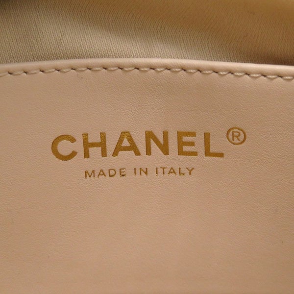 シャネル チェーンショルダーバッグ CHANEL25 スモール キャビアスキン AS5293 CHANEL バッグ 白