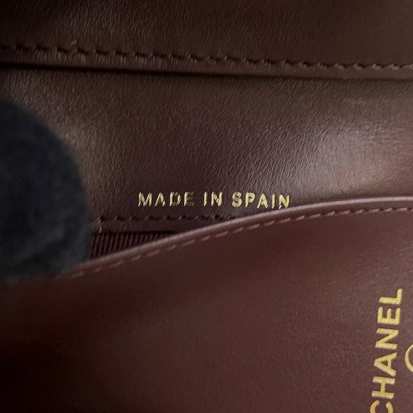 シャネル 三つ折り財布 マトラッセ ココマーク クラシック スモール フラップ ウォレット AP0230 CHANEL 財布 黒