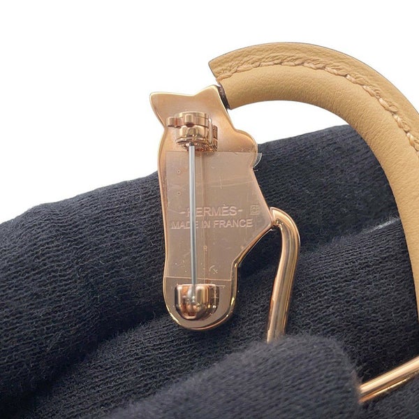 エルメス ブローチ シュバル・グランド・パラード ナチュラルセーブル/ピンクゴールド金具 ラッカーメタル/スイフト HERMES