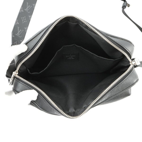 ルイヴィトン ショルダーバッグ タイガ/モノグラム・エクリプス アウトドア・メッセンジャーPM M30233 ヴィトン バッグ 黒 ブラック