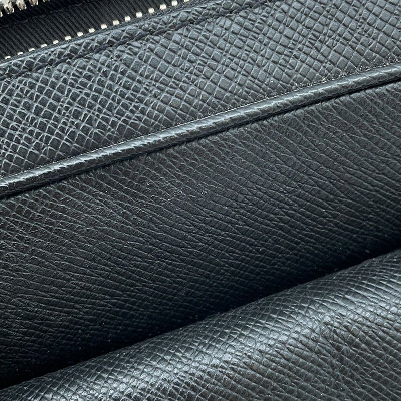 ルイヴィトン ショルダーバッグ タイガ/モノグラム・エクリプス アウトドア・メッセンジャーPM M30233 ヴィトン バッグ 黒 ブラック