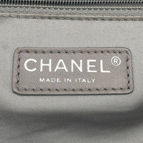 シャネル チェーンショルダーバッグ ココマーク マトラッセ ナイロン A49697 CHANEL