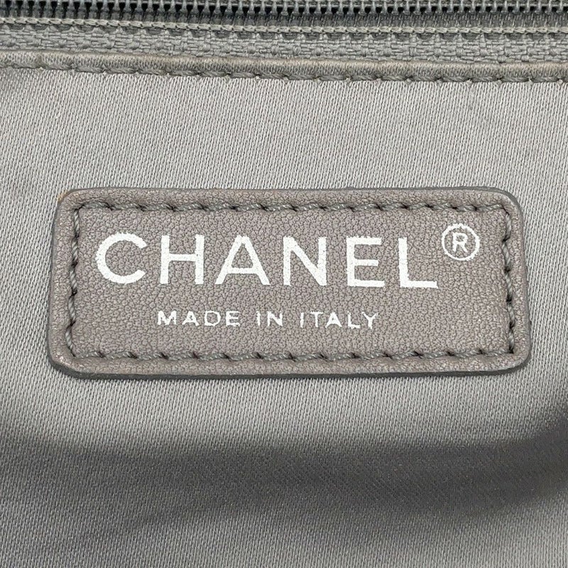 シャネル チェーンショルダーバッグ ココマーク マトラッセ ナイロン A49697 CHANEL