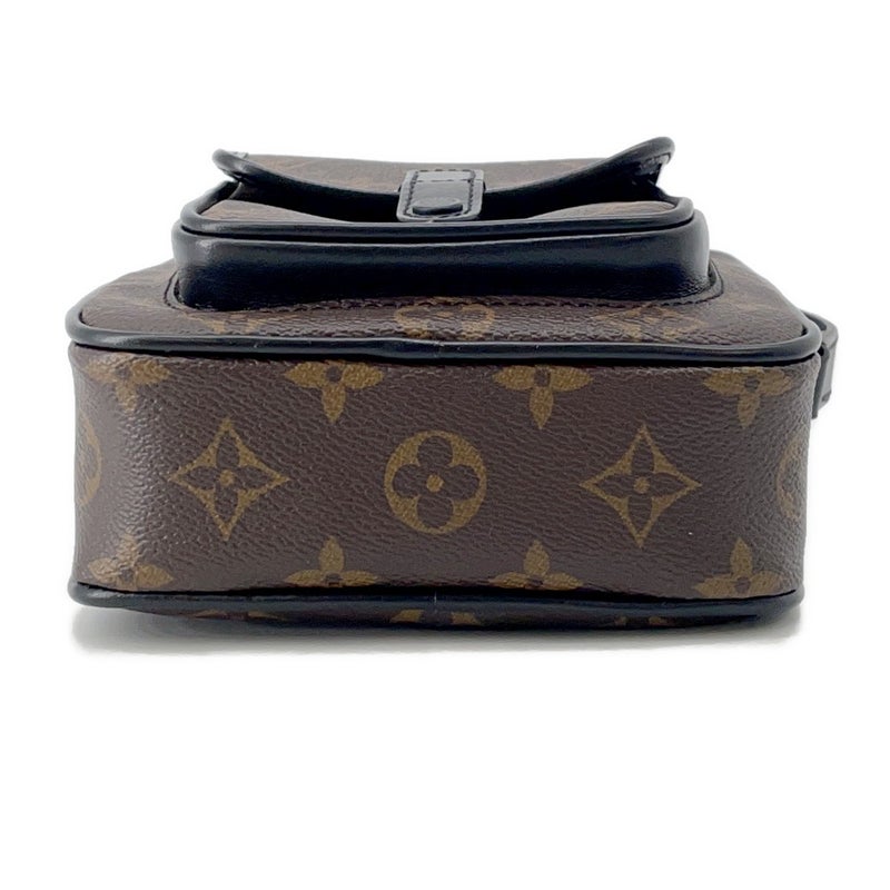 ルイヴィトン ショルダーバッグ モノグラム・マカサー クリストファー・ウエアラブル ウォレット M69404 LOUIS VUITTON 黒