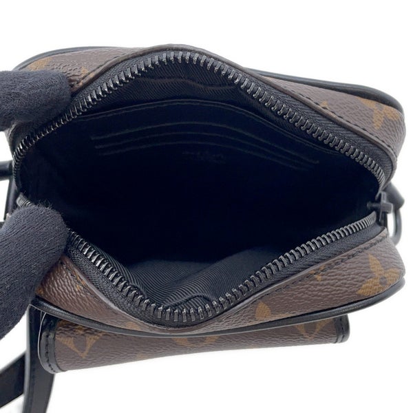 ルイヴィトン ショルダーバッグ モノグラム・マカサー クリストファー・ウエアラブル ウォレット M69404 LOUIS VUITTON 黒