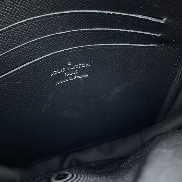 ルイヴィトン ショルダーバッグ モノグラム・マカサー クリストファー・ウエアラブル ウォレット M69404 LOUIS VUITTON 黒