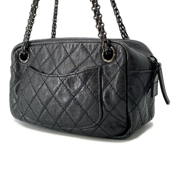 シャネル チェーンショルダーバッグ マトラッセ 2.55 CHANEL 黒