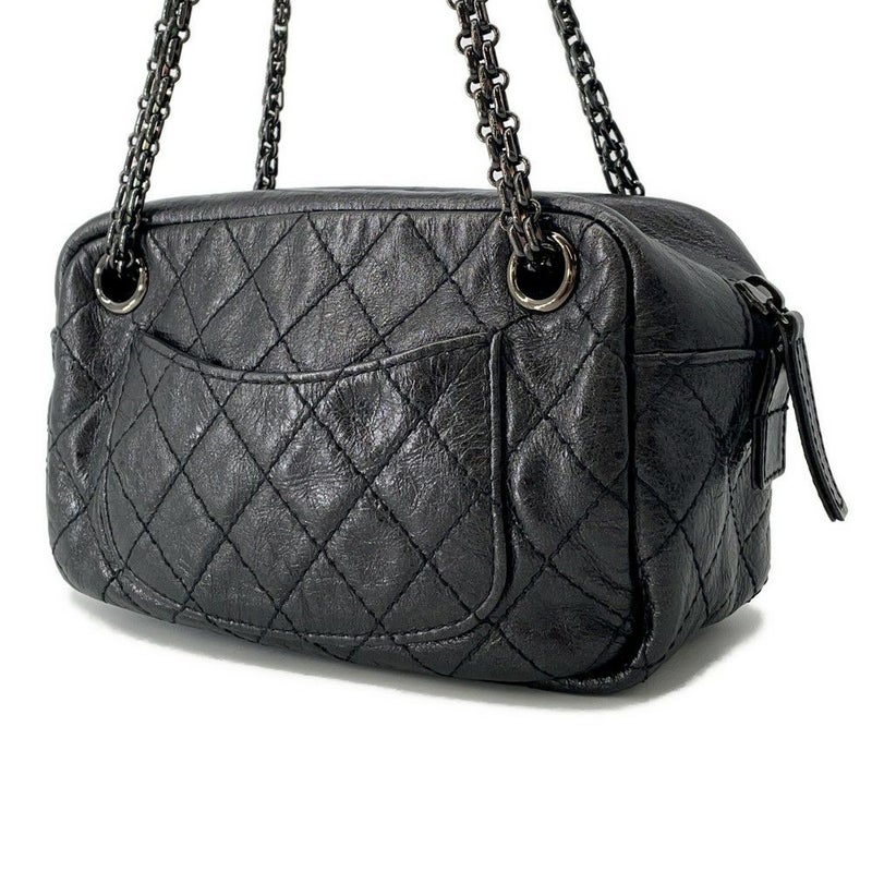 シャネル チェーンショルダーバッグ マトラッセ 2.55 CHANEL 黒