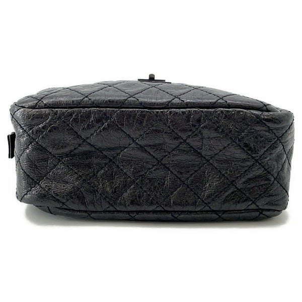 シャネル チェーンショルダーバッグ マトラッセ 2.55 CHANEL 黒