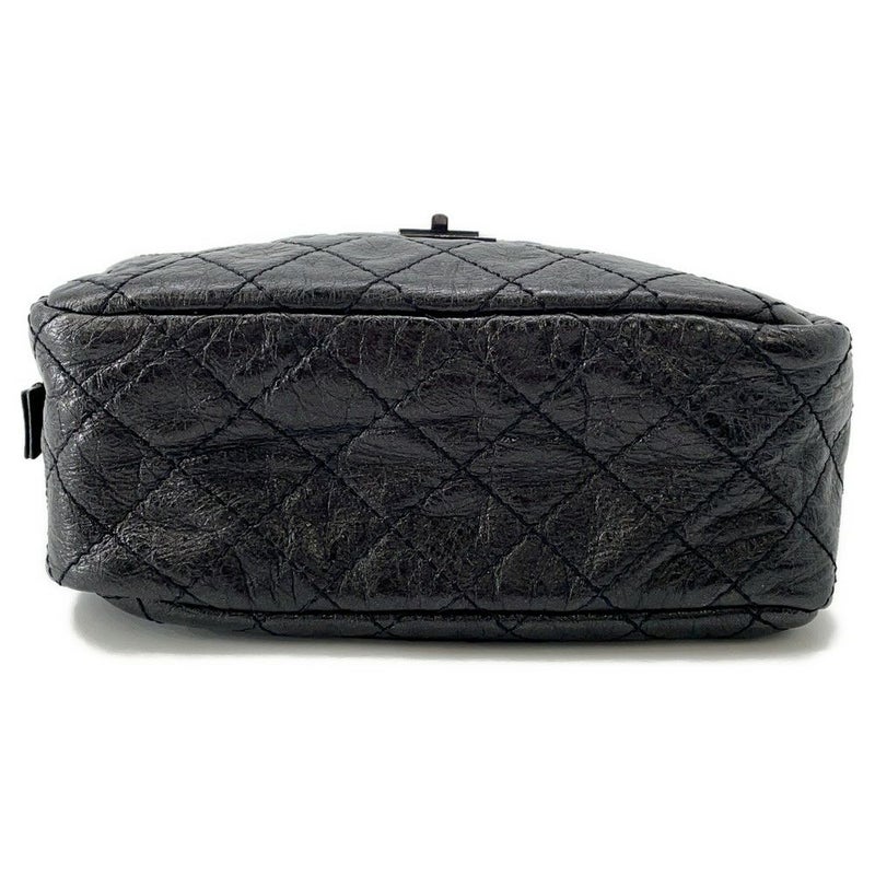 シャネル チェーンショルダーバッグ マトラッセ 2.55 CHANEL 黒