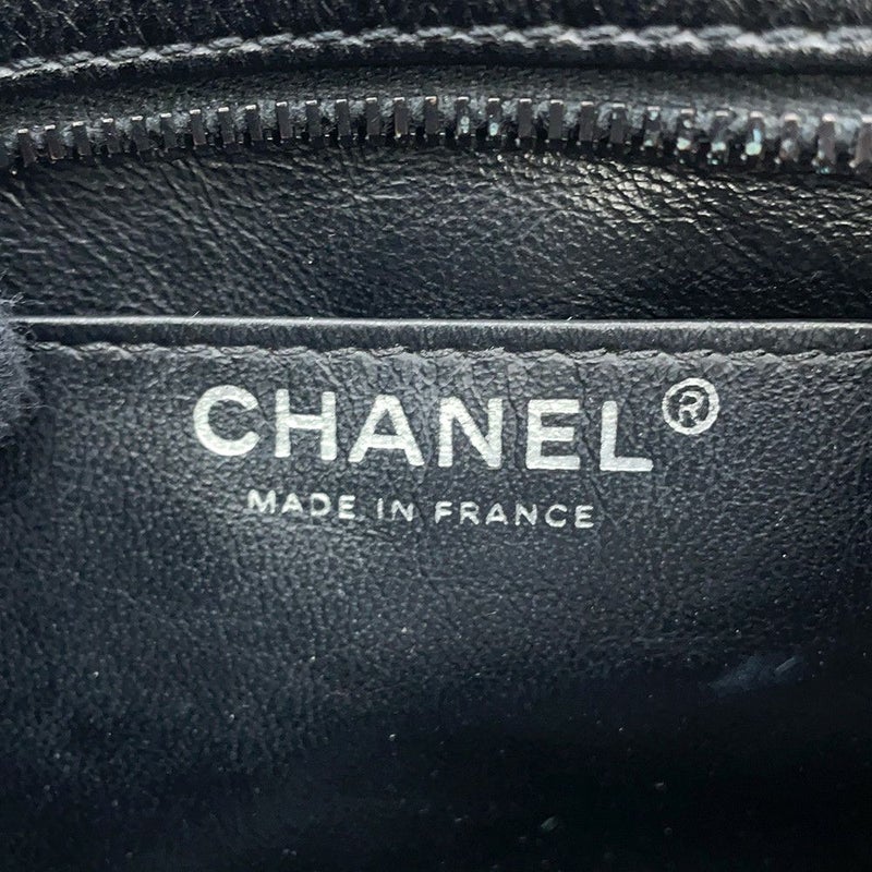 シャネル チェーンショルダーバッグ マトラッセ 2.55 CHANEL 黒