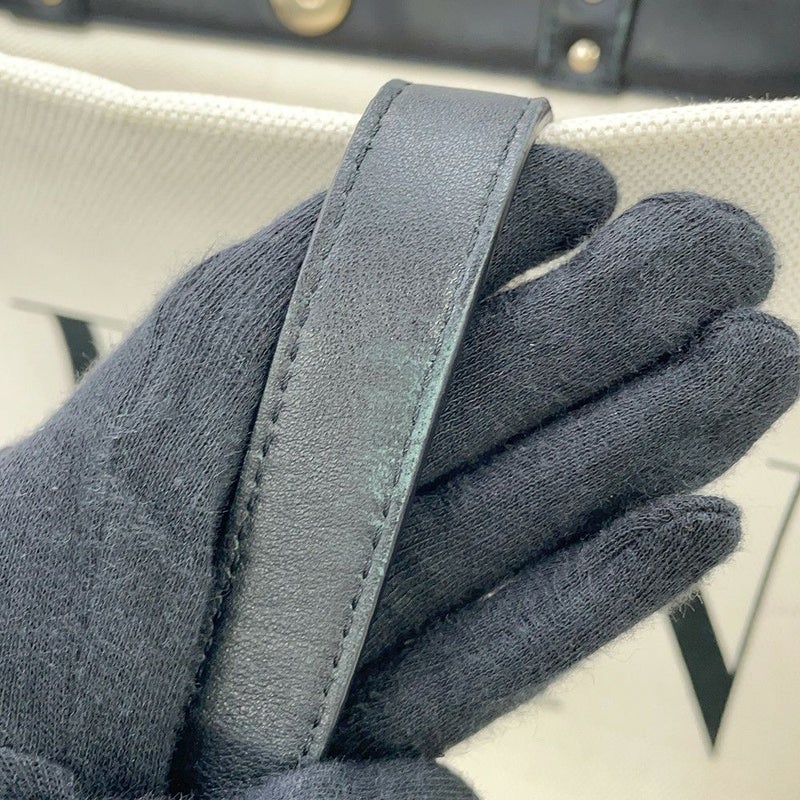 ヴァレンティノ・ガラヴァーニ トートバッグ VLTNロゴ ロックスタッズ キャンバス/レザー TW2B0D21FWB VALENTINO