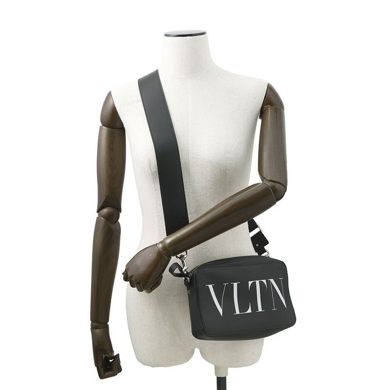 ヴァレンティノ・ガラヴァーニ ショルダーバッグ VLTNロゴ XY2B0704WJW VALENTINO 黒