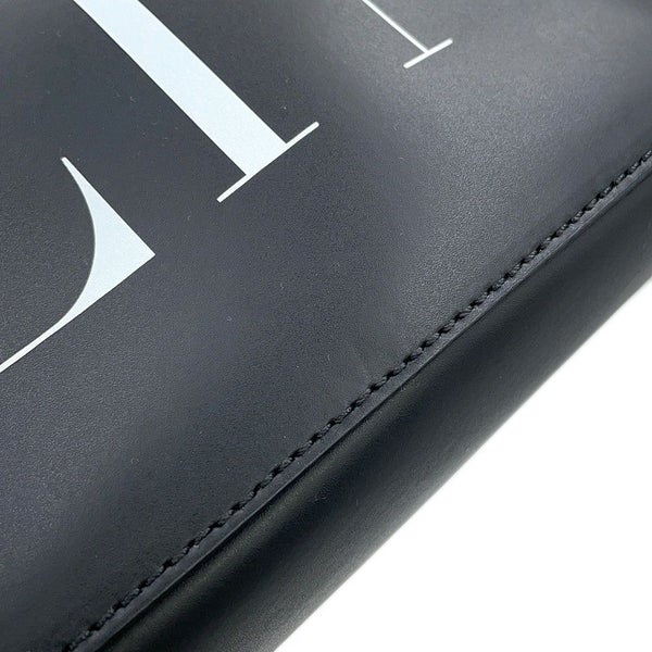 ヴァレンティノ・ガラヴァーニ ショルダーバッグ VLTNロゴ XY2B0704WJW VALENTINO 黒
