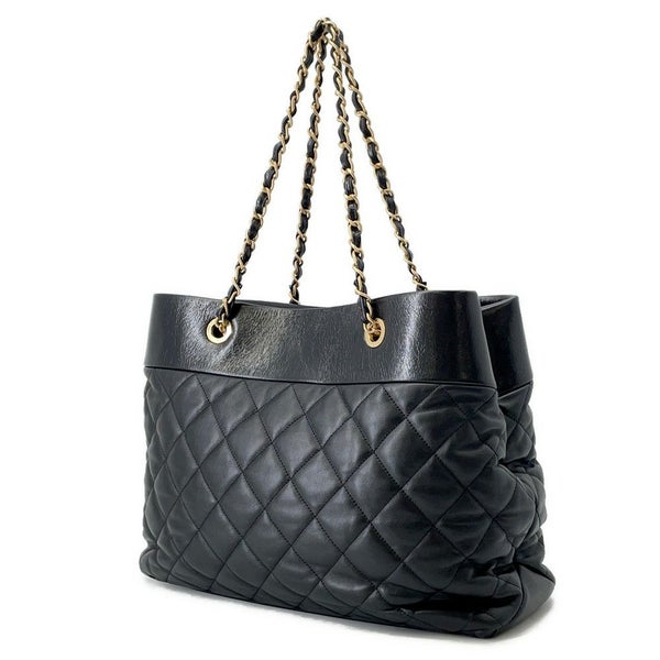 シャネル チェーントートバッグ マトラッセ ココマークターンロック レザー CHANEL 黒