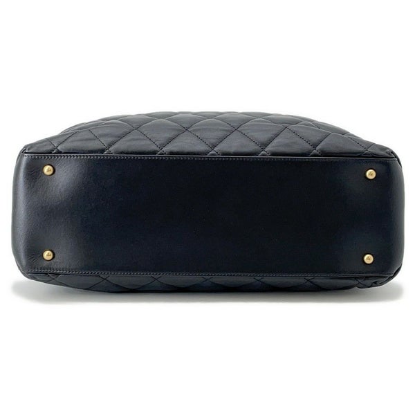 シャネル チェーントートバッグ マトラッセ ココマークターンロック レザー CHANEL 黒