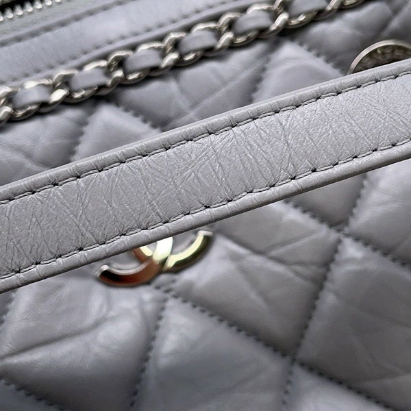 シャネル チェーンショルダーバッグ ラグジュアリーライン カーフスキン CHANEL バッグ