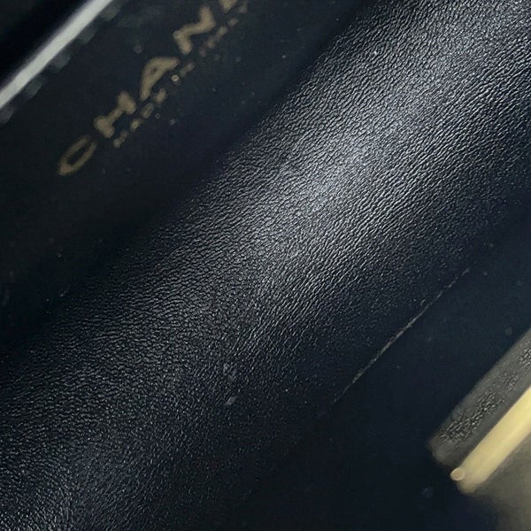 シャネル チェーンショルダーバッグ ボーイシャネル スモール マトラッセ ココマーク A67085 BOY CHANEL 黒