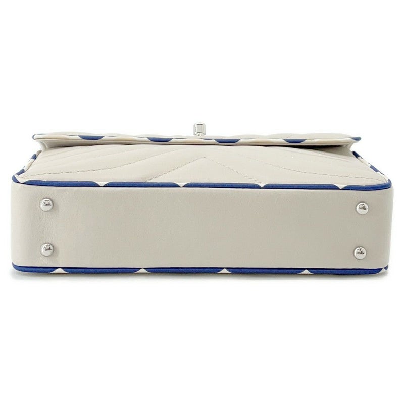 シャネル チェーンショルダーバッグ ココマーク ラムスキン シルク カメリアチャーム付き CHANEL バッグ