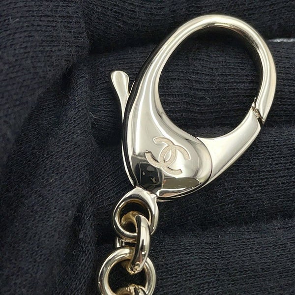 シャネル キーホルダー ガブリエル フェイクパール メタル B25B ABG014 CHANEL チャーム 黒