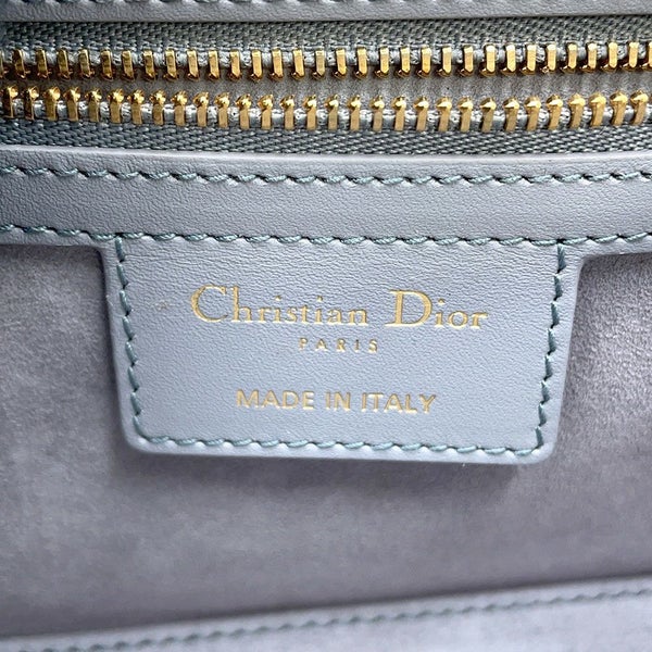 ディオール ショルダーバッグ 30モンテーニュ アヴェニュー ボックスカーフレザー M9260UMOA_M47G