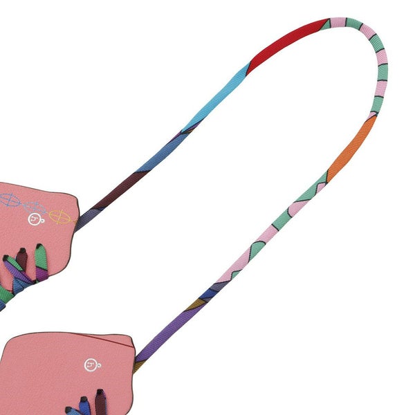 エルメス キーホルダー プティアッシュ スニーカー ピンク/グリーン/マルチカラー スイフト/シェブルミゾル/シルク HERMES チャーム