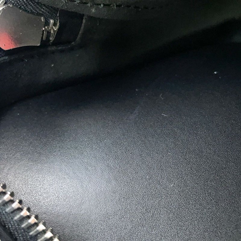 ヴァレンティノ・ガラヴァーニ ボディバッグ VLTNロゴ TY2B0719WJW VALENTINO ベルトバッグ 黒