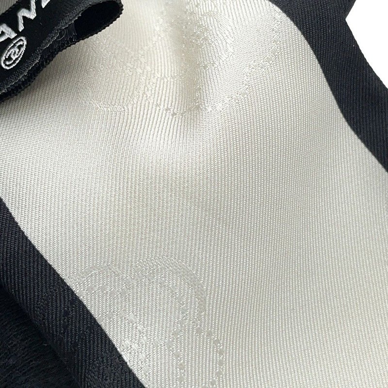 シャネル シュシュ リボン ロゴ シルク AA7530 CHANEL ヘアアクセサリー 白