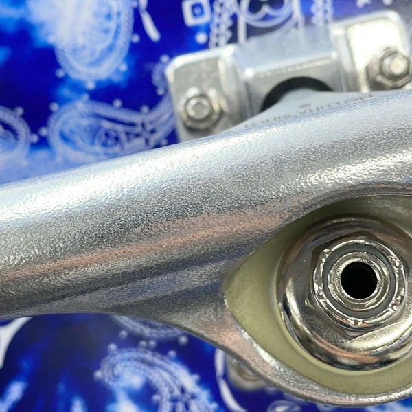 ルイヴィトン モノグラム・バンダナ パターン スケートボード GI0765 LOUIS VUITTON スポーツ