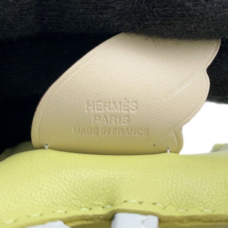 エルメス バッグチャーム ロデオPM ペガサス ジョーヌブルジョン/ブルーブリュム/ナタ ラムスキン Z刻印