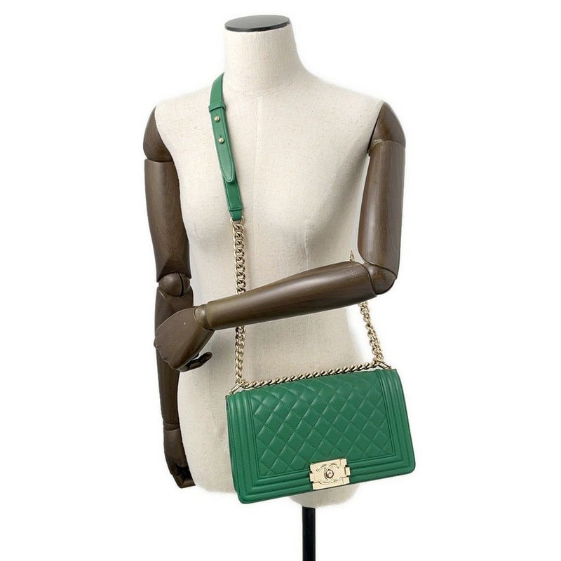 シャネル チェーンショルダーバッグ ボーイシャネル ラムスキン A67086 CHANEL バッグ