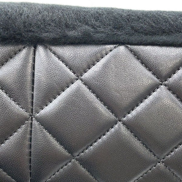 シャネル チェーンショルダーバッグ マトラッセ ココマーク ムートン ラムスキン A92592 CHANEL 黒