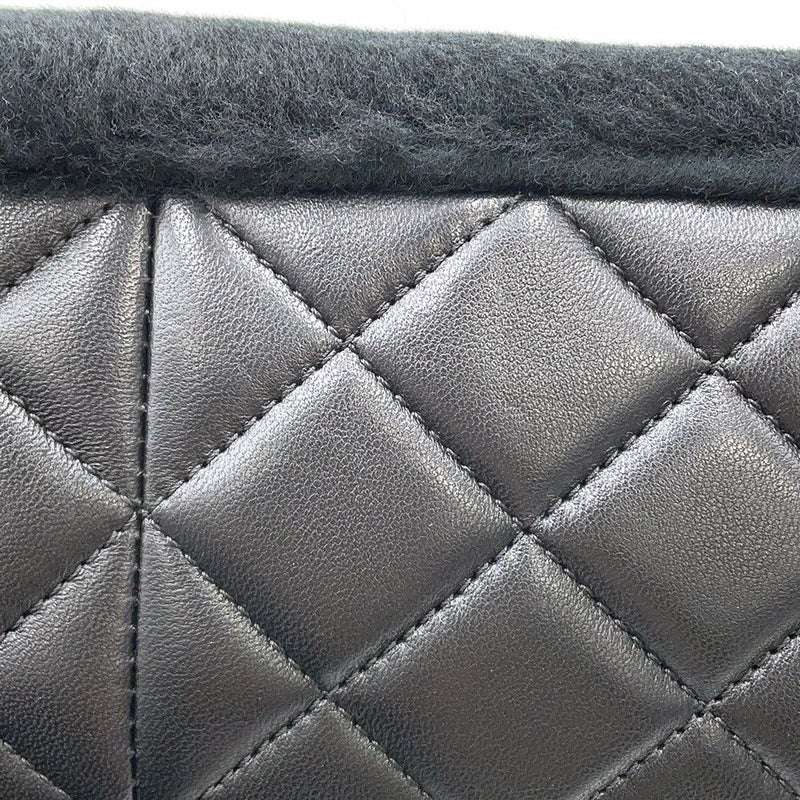 シャネル チェーンショルダーバッグ マトラッセ ココマーク ムートン ラムスキン A92592 CHANEL 黒