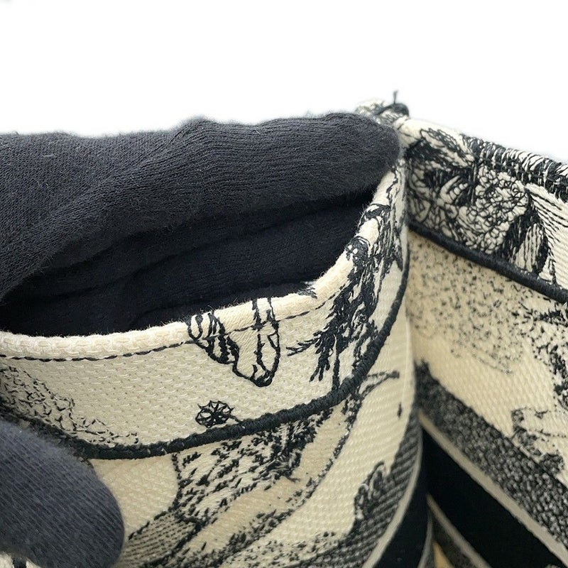 クリスチャン・ディオール トートバッグ ブックトート ゾディアック エンブロイダリー ミディアム M1296ZRHZ_M06E 白 黒