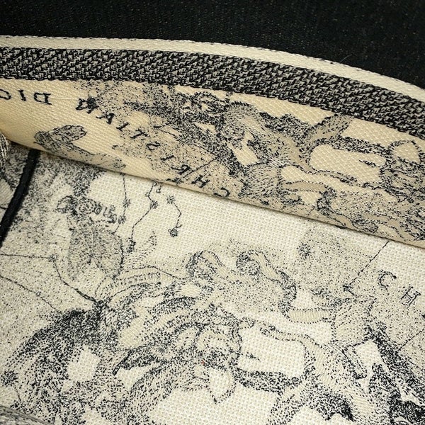 クリスチャン・ディオール トートバッグ ブックトート ゾディアック エンブロイダリー ミディアム M1296ZRHZ_M06E 白 黒