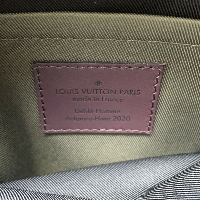 ルイヴィトン ボディバッグ モノグラム・エクリプス アマゾン・スリングバッグ M45439 ブラック 黒